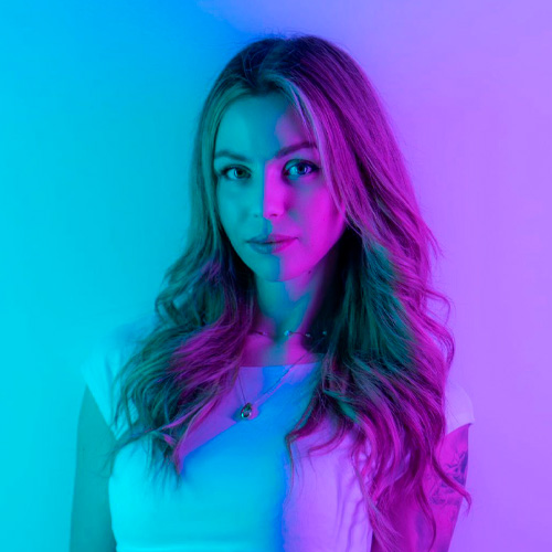 Tattoo Artist Larissa Portrait